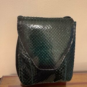 DRAMATIC PRaiCE DROP: Carlos Falchi Green SNAKESKIN LEATHER-LINED “club” bag
